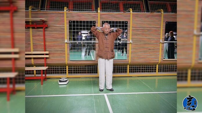 esercizi-base-di-qigong-con-il-maestro-wang-zhi-xiang-zl0r Esercizi Base Di Qigong Con Il Maestro Wang Zhi Xiang